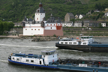 Schiffahrt auf dem Rhein